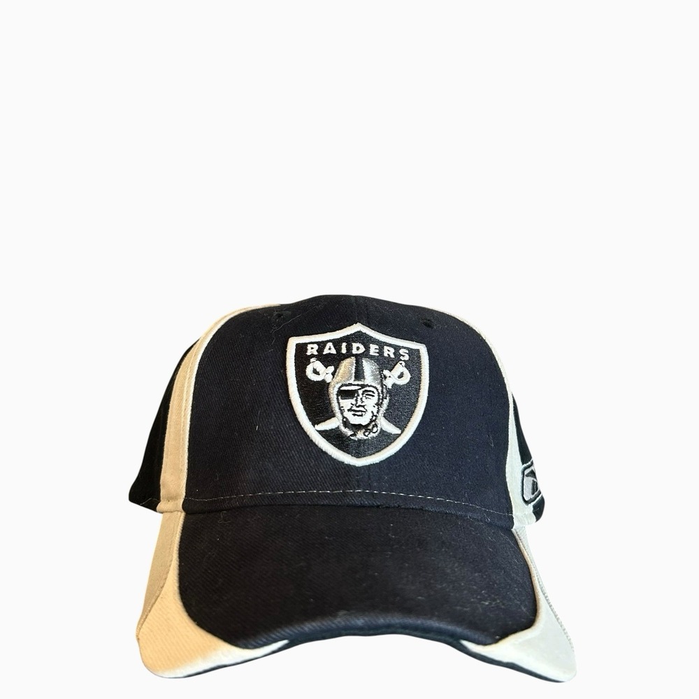 VTG Oakland Raiders Hat Cap Fitted Mens One Size Black NFL Football Reebok